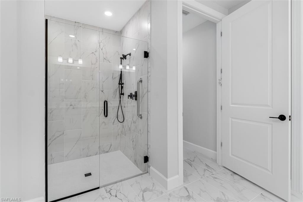 15328 Lucerna St # 103 Property Photo 24
