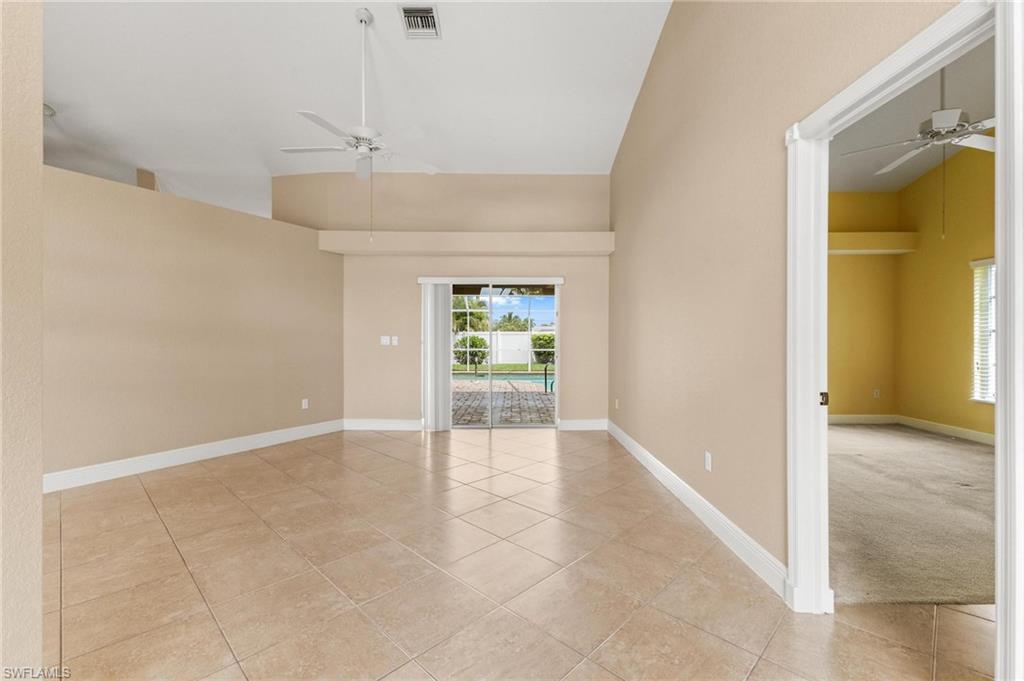 2313 Sw 51st St Property Photo 8