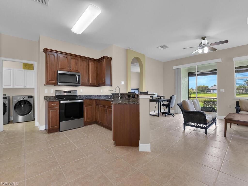 10490 Materita Dr Property Photo 6