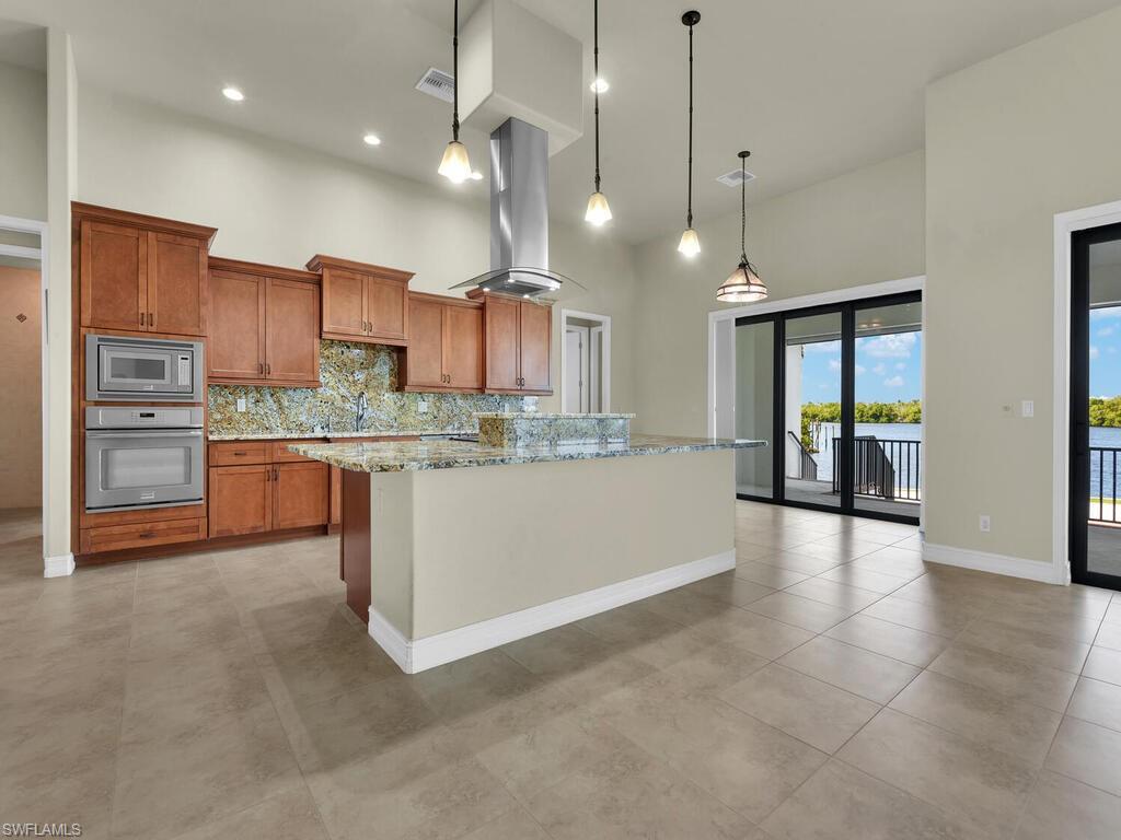 866 Cal Cove Dr Property Photo 7