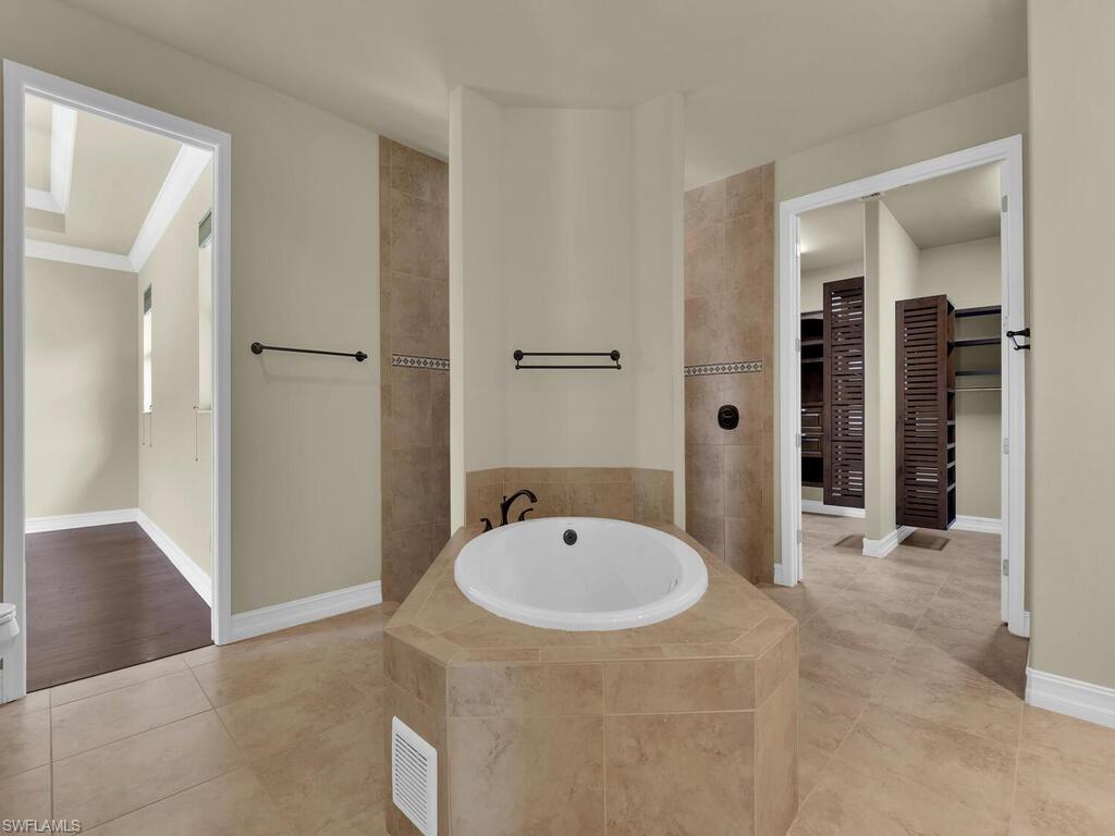 866 Cal Cove Dr Property Photo 25