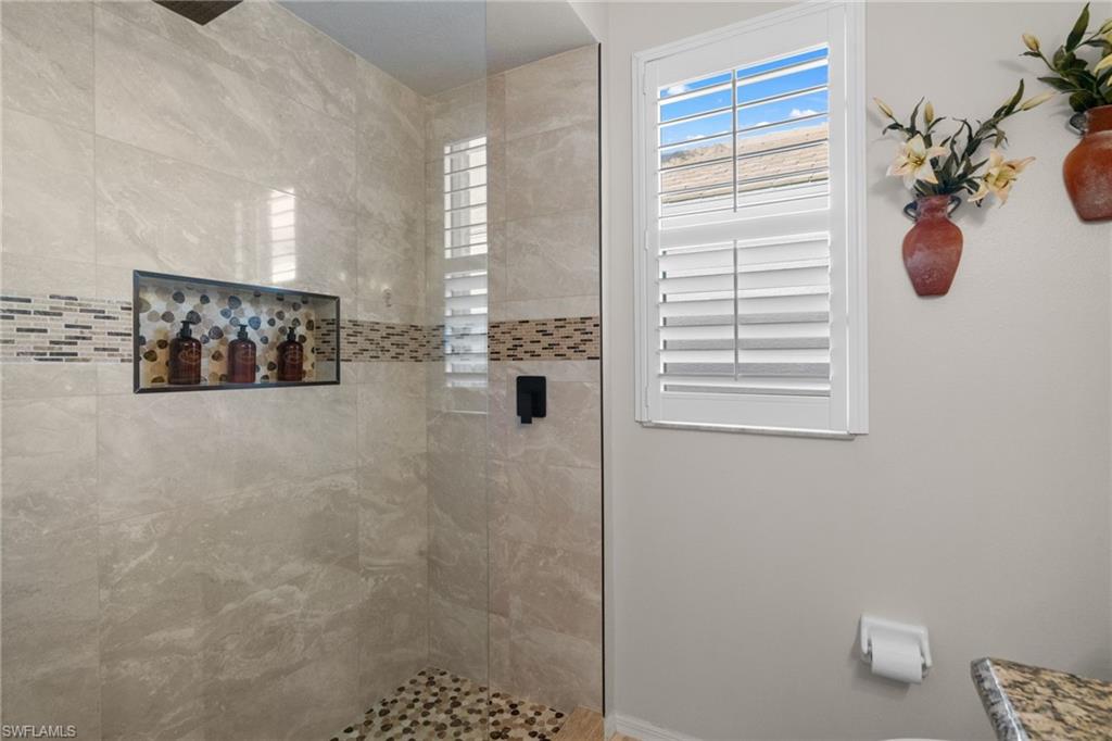 1845 Pondside Ln Property Photo 25