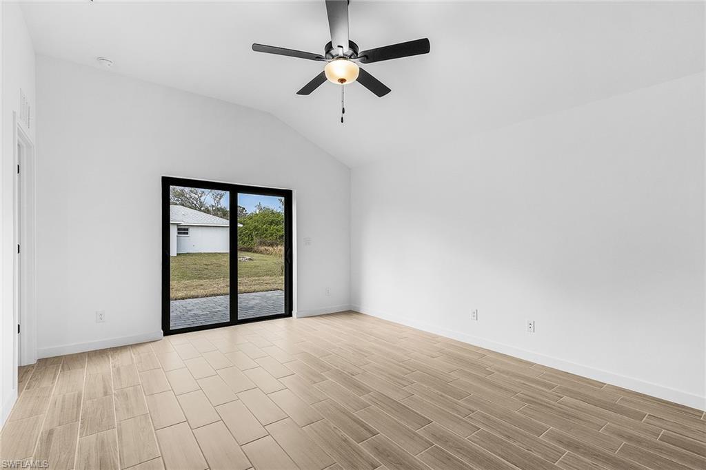 434 Parkdale Blvd Property Photo 11