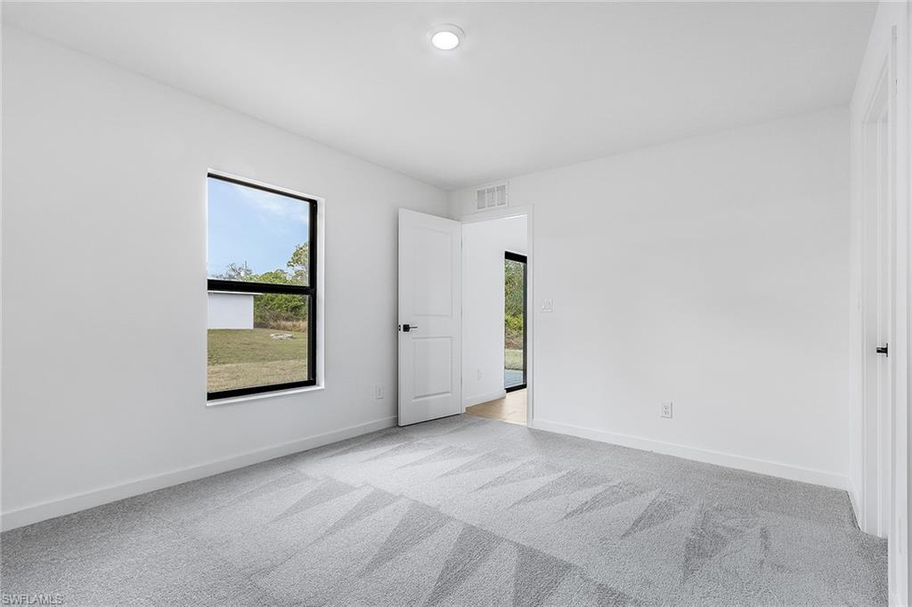 434 Parkdale Blvd Property Photo 13