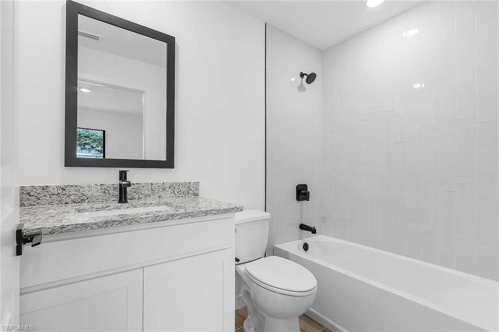434 Parkdale Blvd Property Photo 14