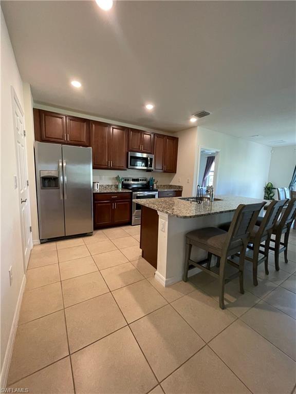 733 Hadley St W Property Photo 11