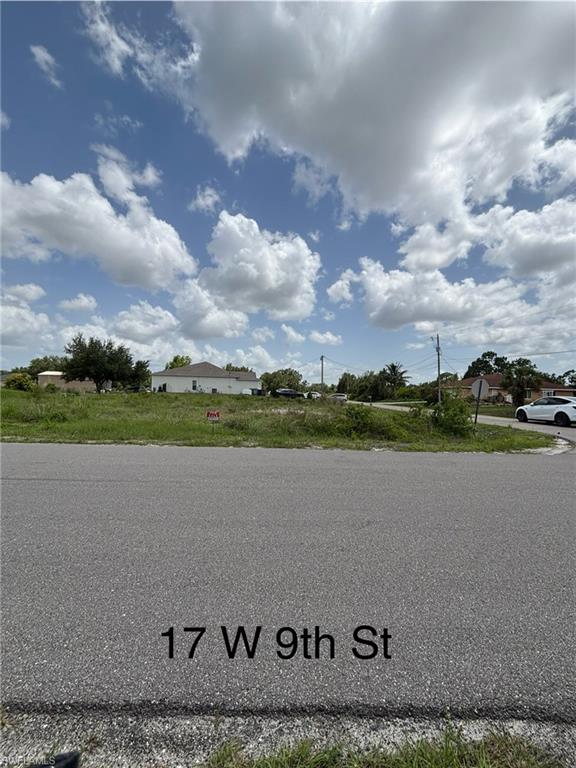 17 W 9th St Property Photo 1