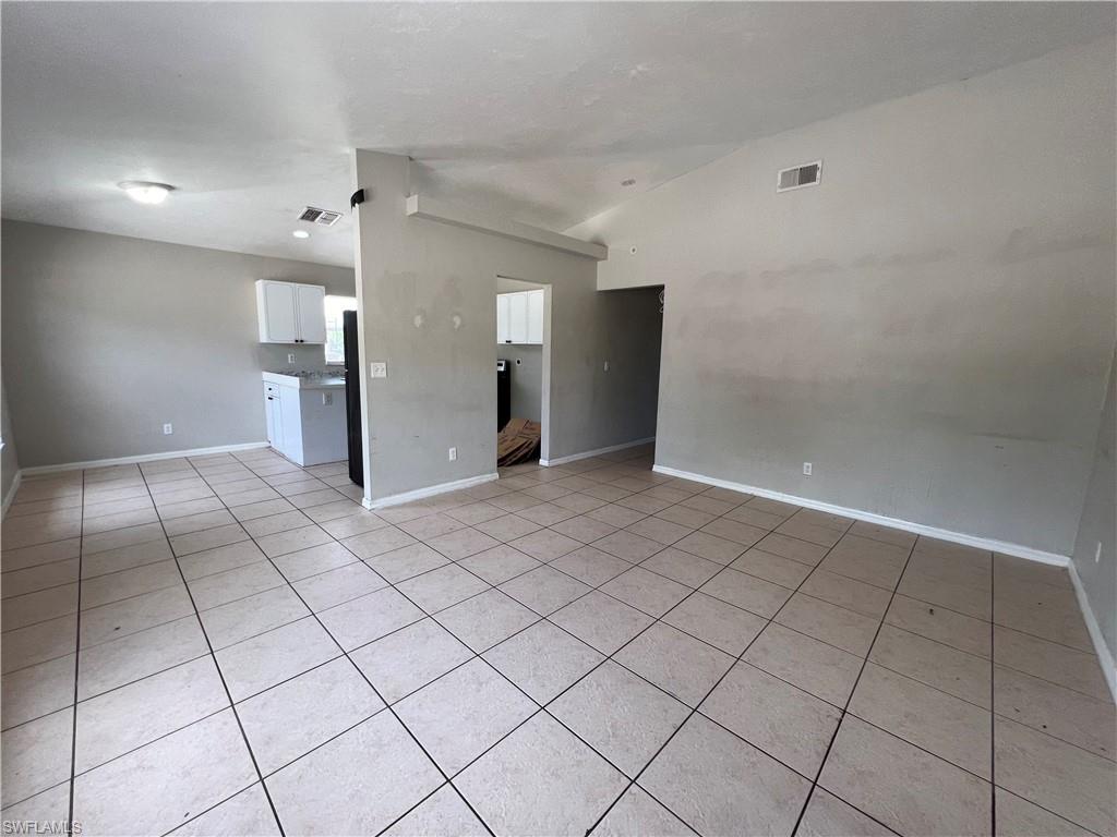 4869/4871 Leonard Blvd S Property Photo 2