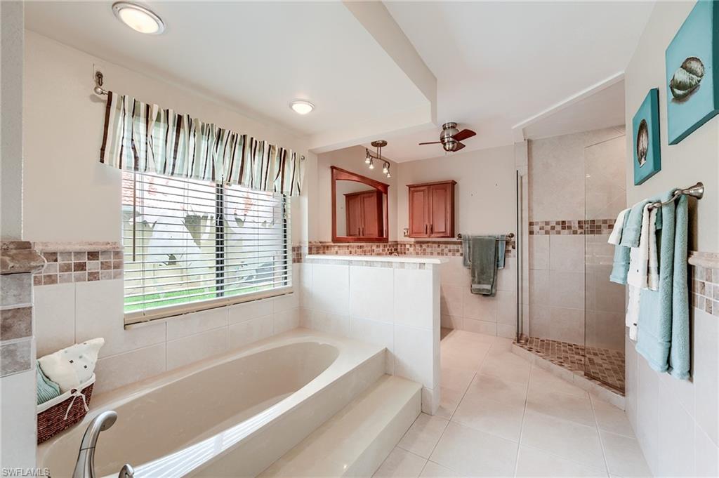 250 Torrey Pines Pt Property Photo 7