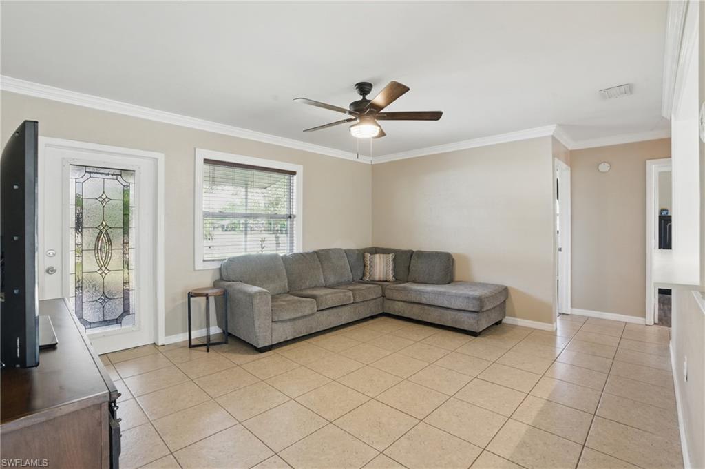 2123 W Gardenia Cir Property Photo 4