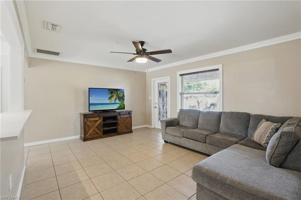 2123 W Gardenia Cir Property Photo 6