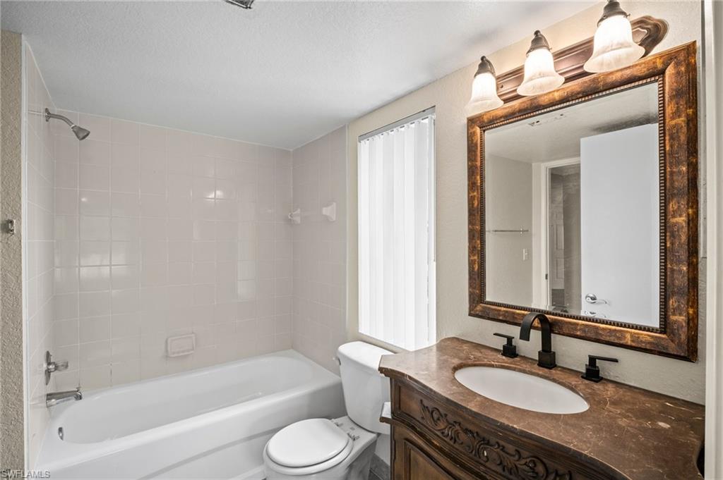8245 Ibis Club Drive Dr # 401 Property Photo 20