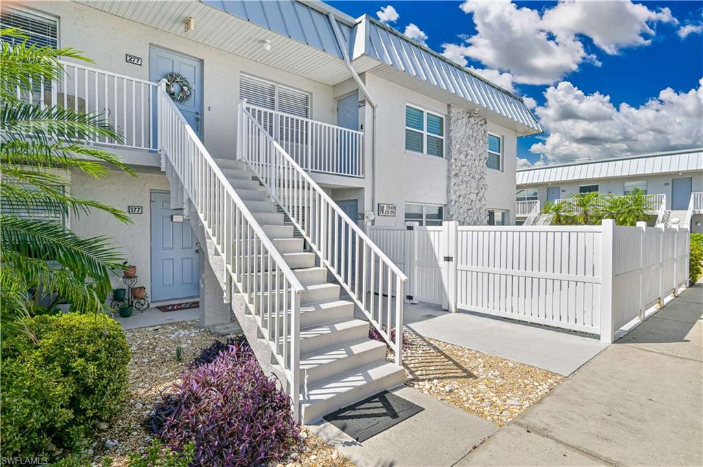 6777 Winkler RD # 278 Property Photo 1