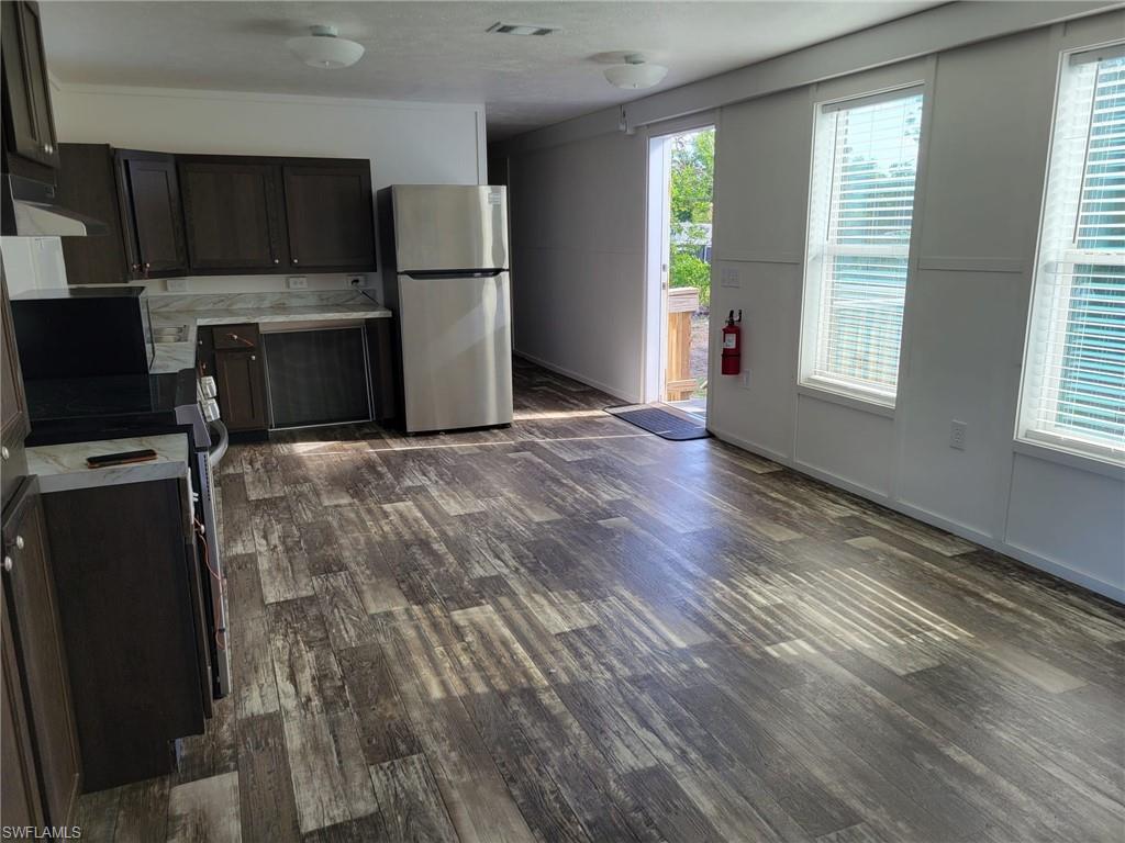 8019 Grady Dr Property Photo 3