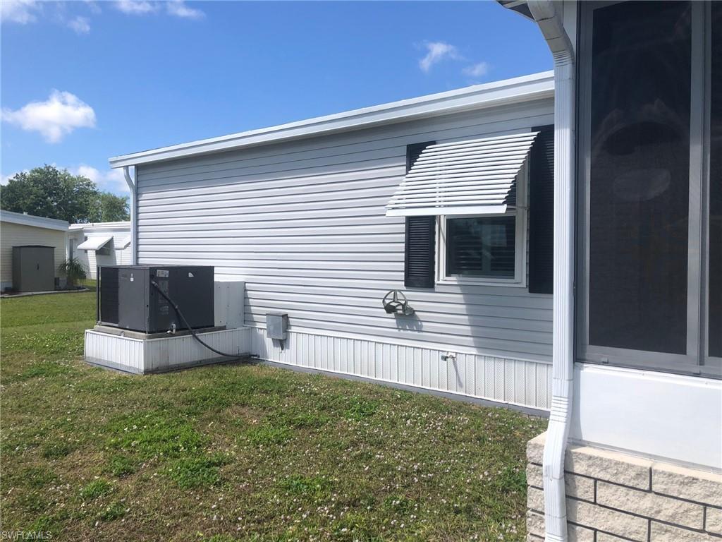 643 Schooner St Property Photo 7