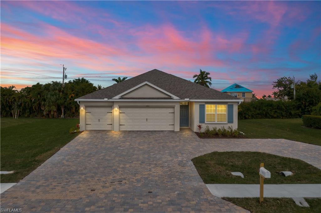 Lee Schools Real Estate Listings Main Image