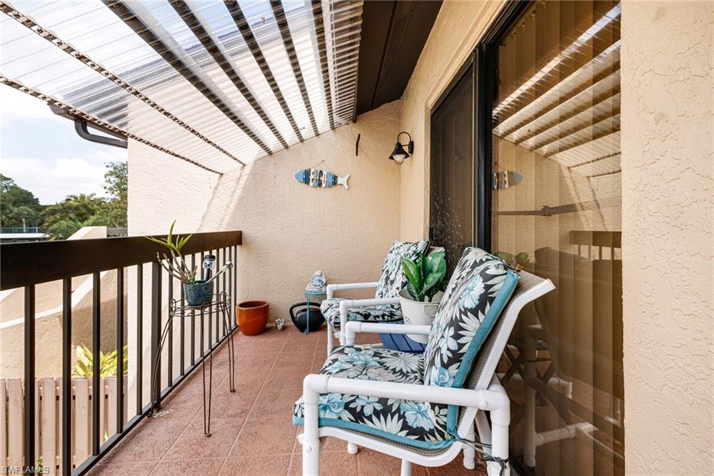 15452 Admiralty Cir # 6 Property Photo 2
