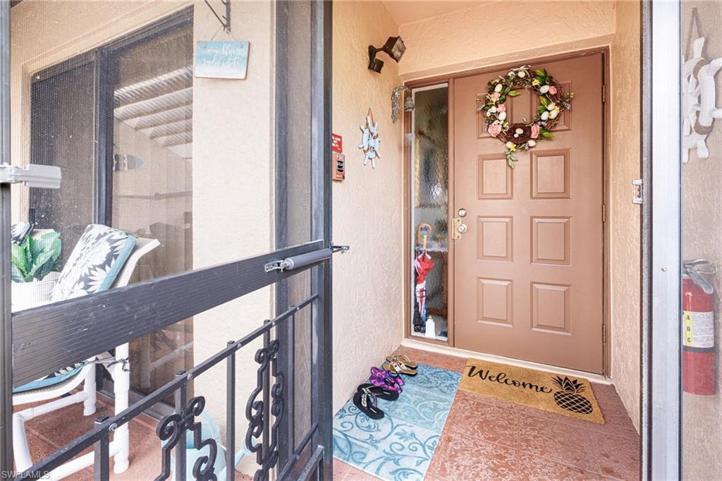 15452 Admiralty Cir # 6 Property Photo 3