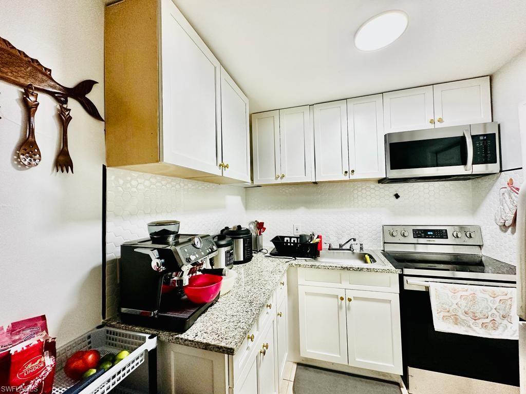 22 Westminster St N Property Photo 4