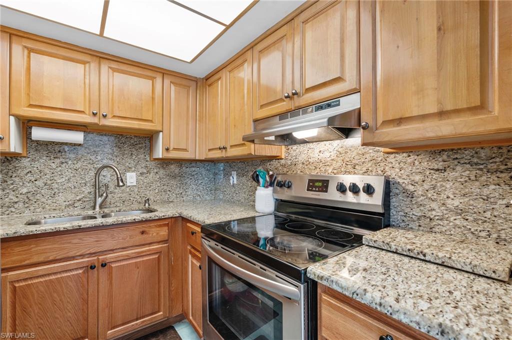 1047 Hartley Ave # 106 Property Photo 5