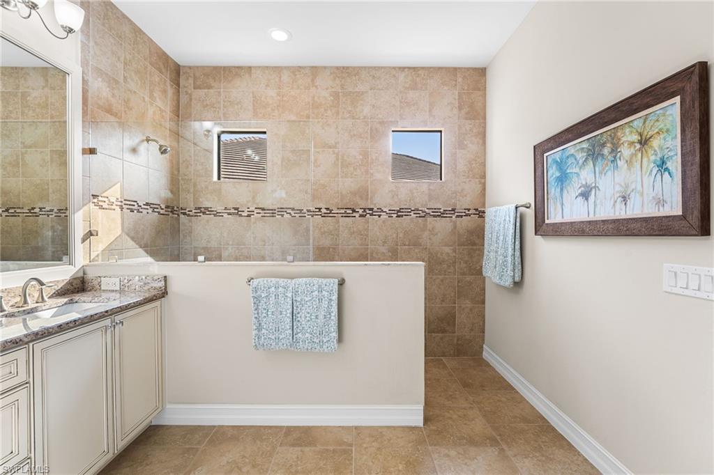 15965 Tropical Breeze Dr Property Photo 21