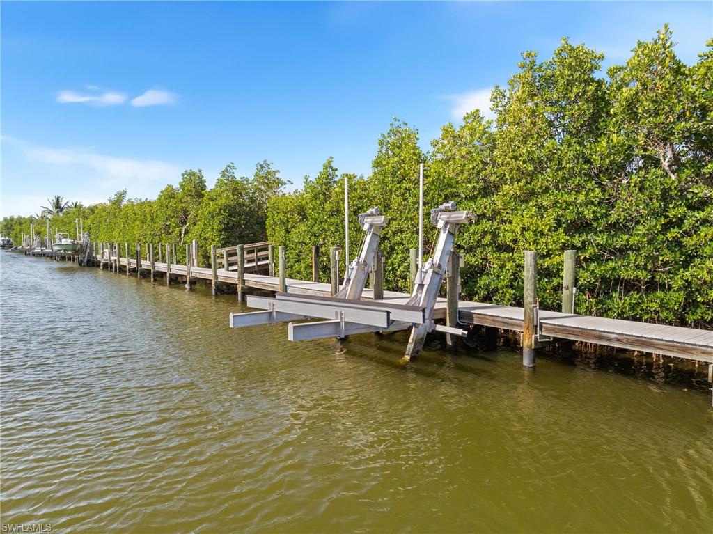 15965 Tropical Breeze Dr Property Photo 43