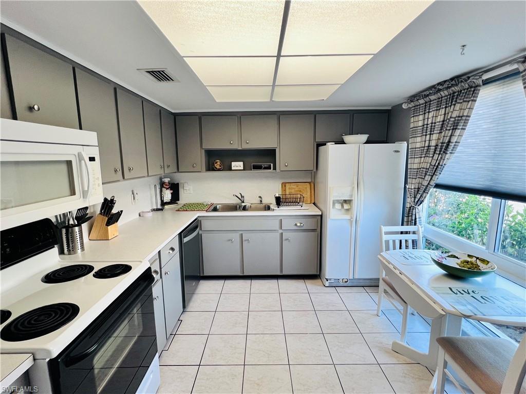 255 Palm Dr # 1 Property Photo 3