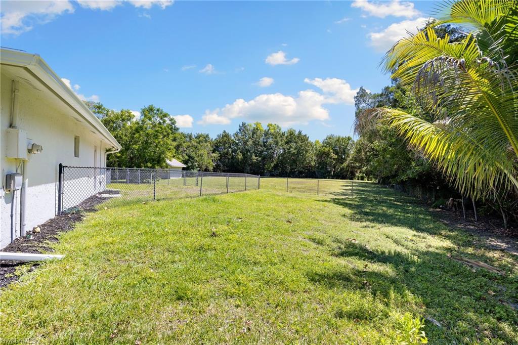 9874 Winterview Dr Property Photo 40