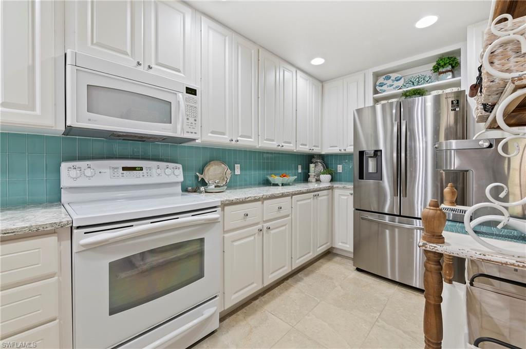 15111 Auk Way Property Photo 9