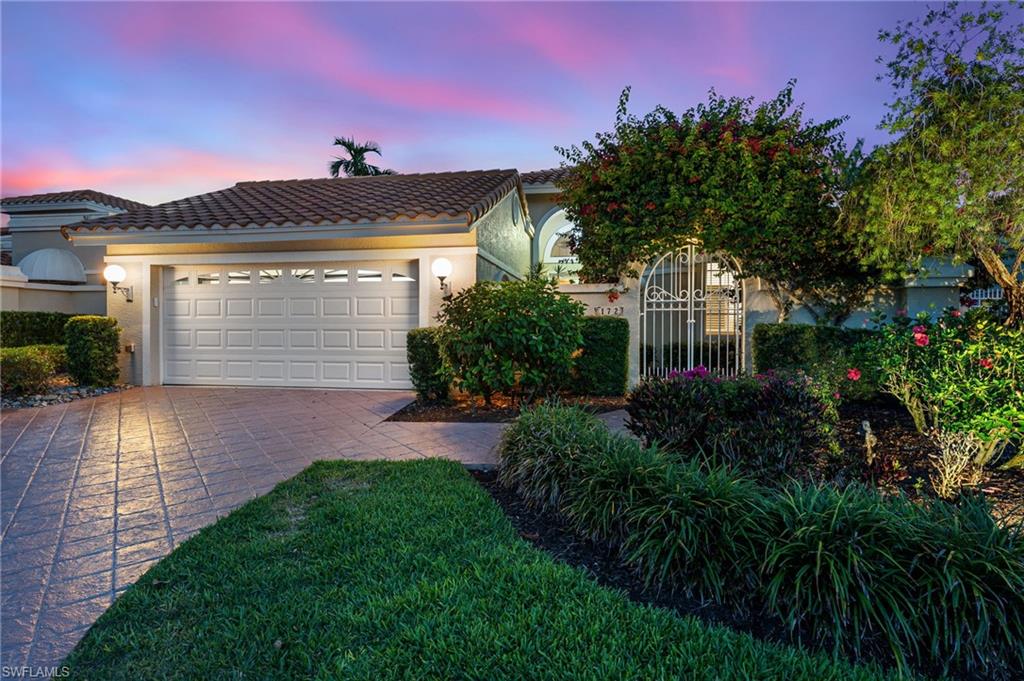 172 Via Napoli Property Photo 1