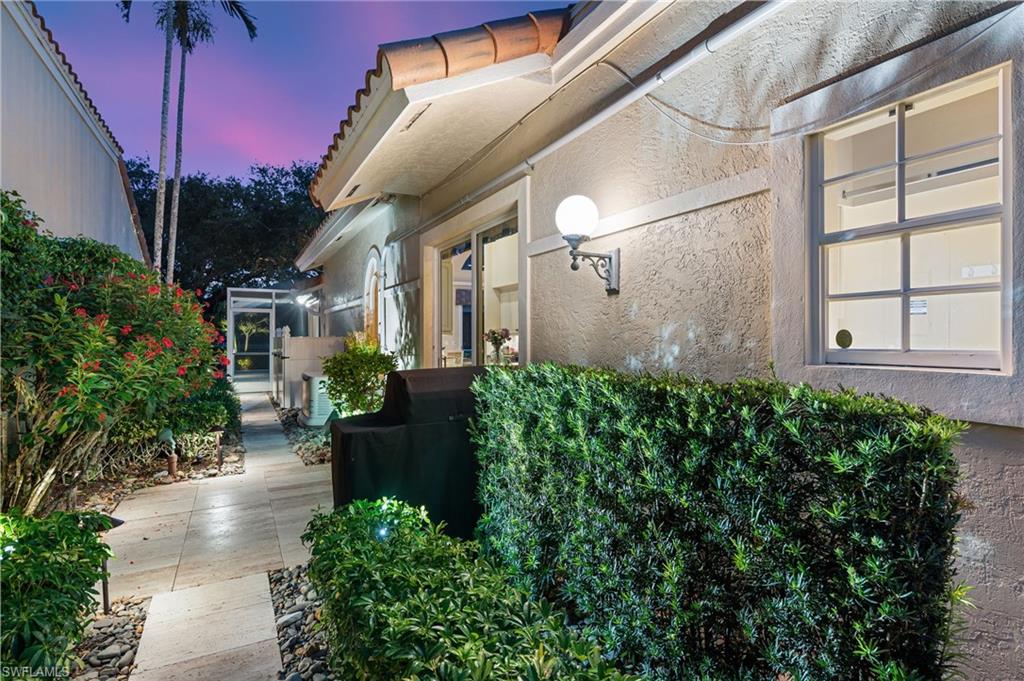 172 Via Napoli Property Photo 31