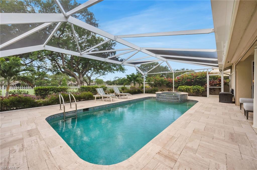 172 Via Napoli Property Photo 37