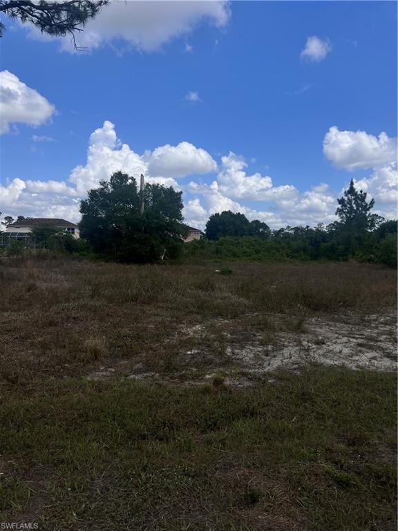 602 Moore Ave Property Photo 3