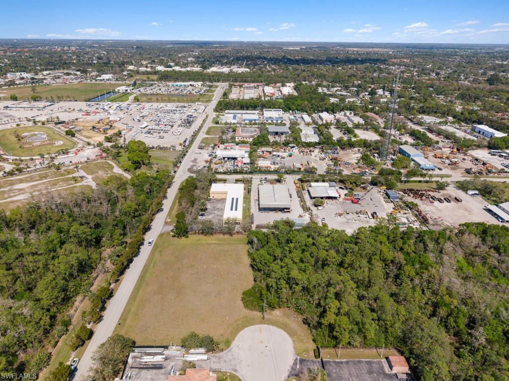 28401 Race Track Rd Property Photo 6