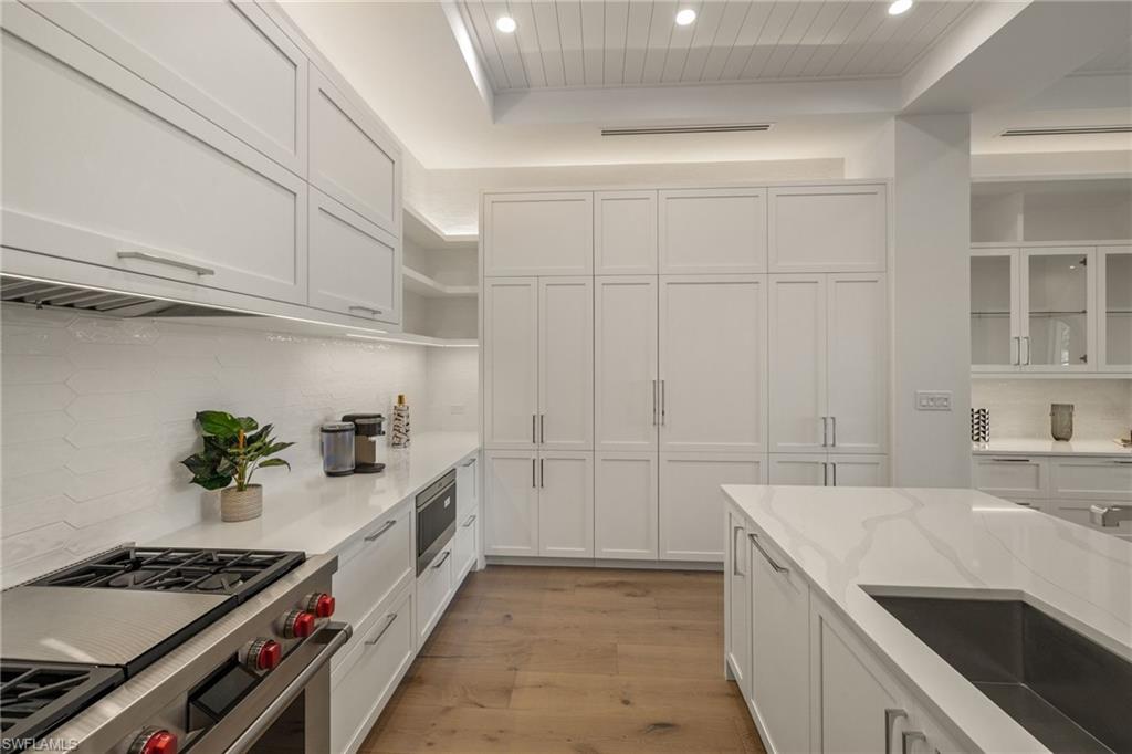 201 8th St S # 104 Property Photo 12
