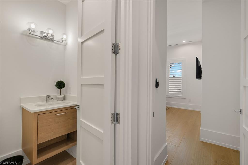 201 8th St S # 104 Property Photo 15