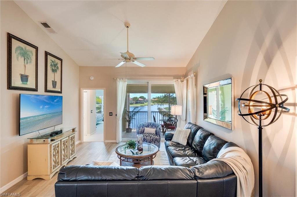 6810 Huntington Lakes Cir # 202 Property Photo 8