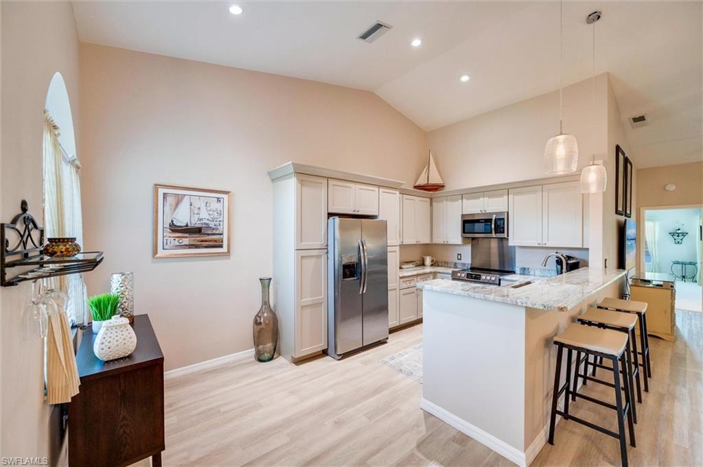 6810 Huntington Lakes Cir # 202 Property Photo 20