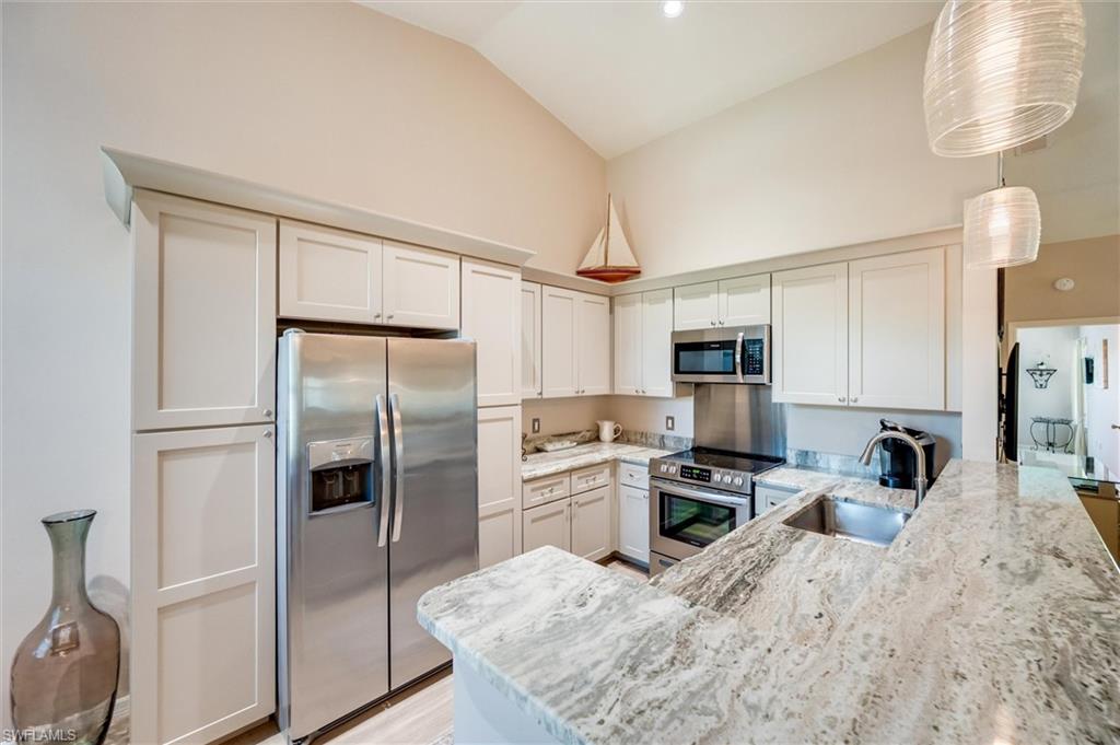6810 Huntington Lakes Cir # 202 Property Photo 21