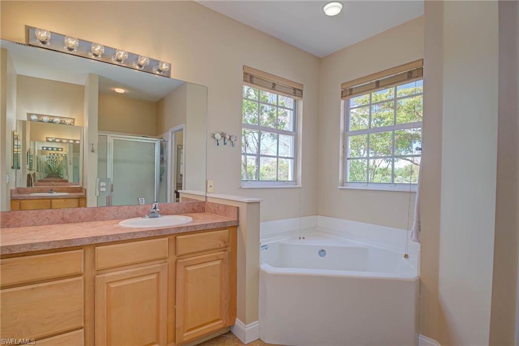12822 Aston Oaks Dr Property Photo 16