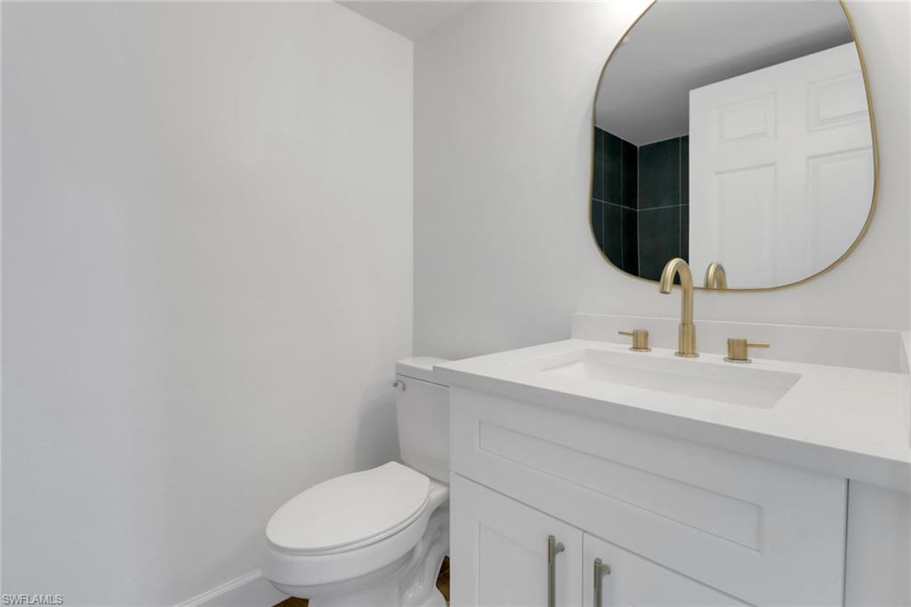 8940 Colonnades Ct E # 721 Property Photo 13