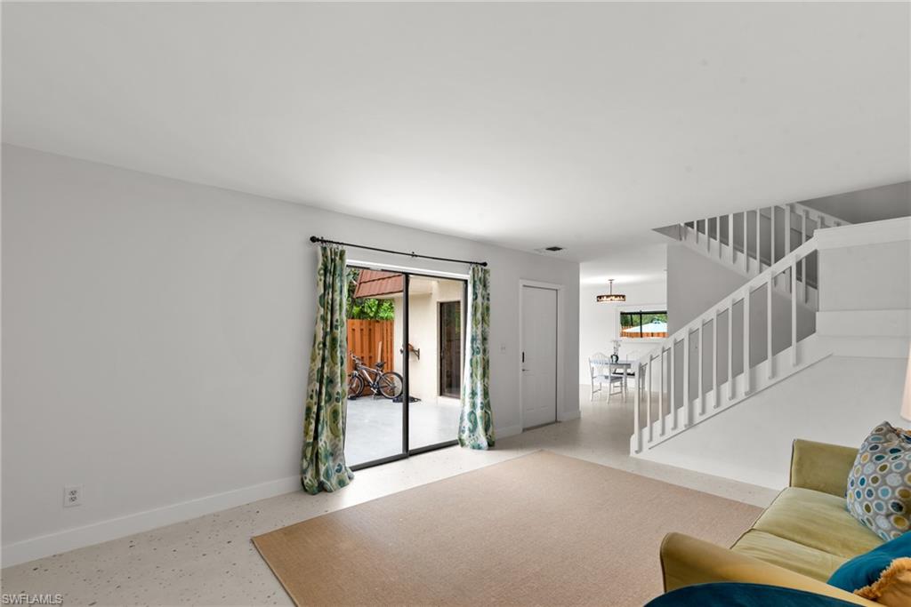 1454 Park Shore Cir # 2 Property Photo 10