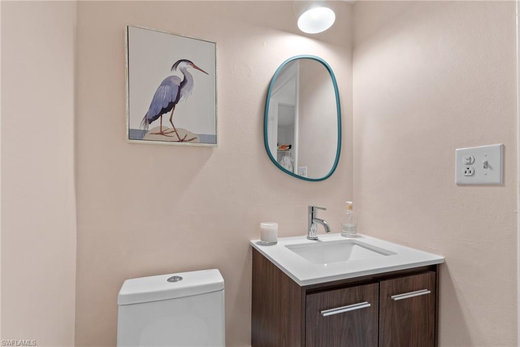 1454 Park Shore Cir # 2 Property Photo 14