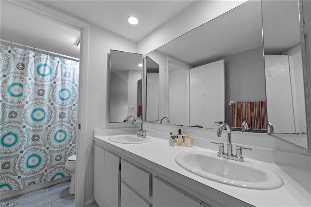 1454 Park Shore Cir # 2 Property Photo 20