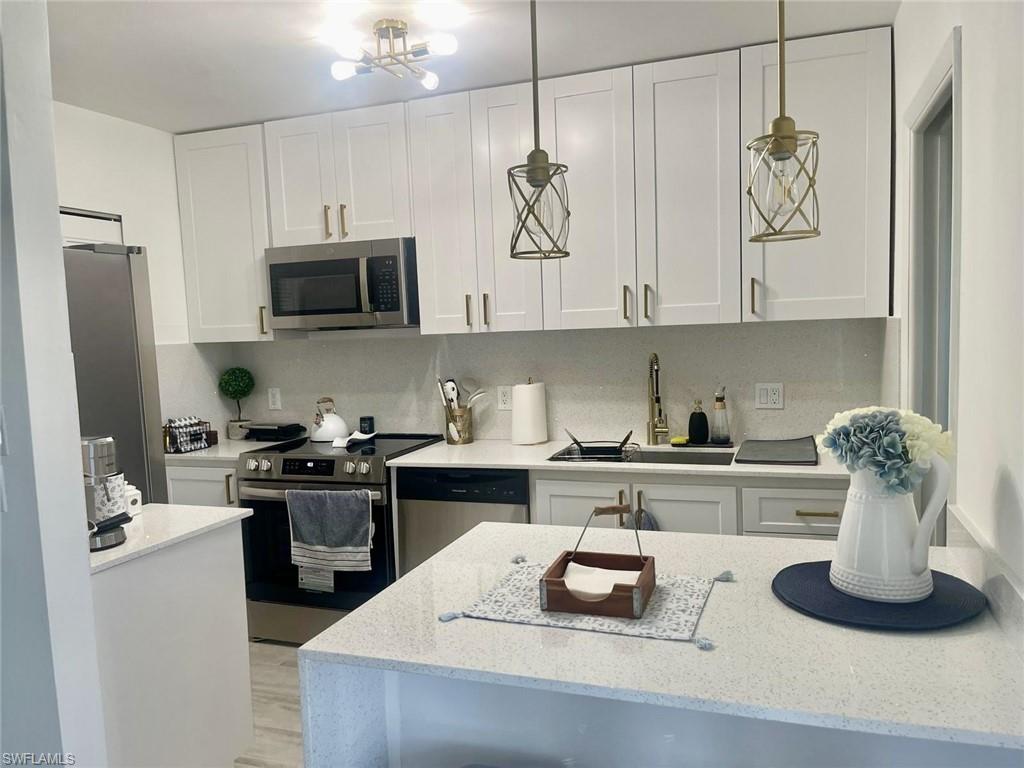 788 Park Shore Dr # H36 Property Photo 4