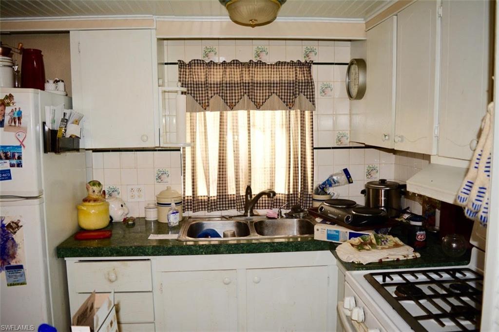 207 Lantern Ln Property Photo 12