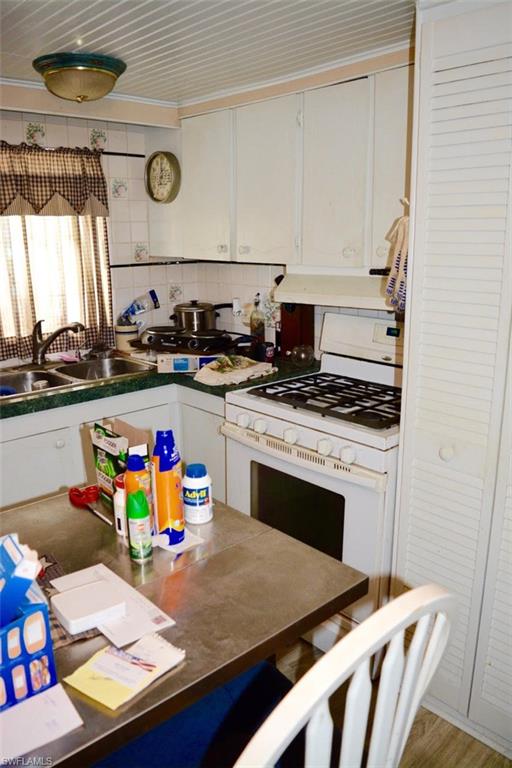 207 Lantern Ln Property Photo 13