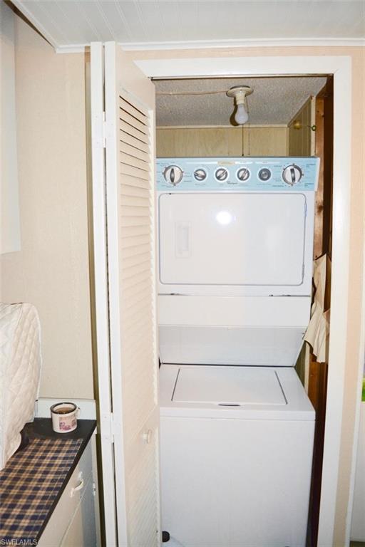 207 Lantern Ln Property Photo 23