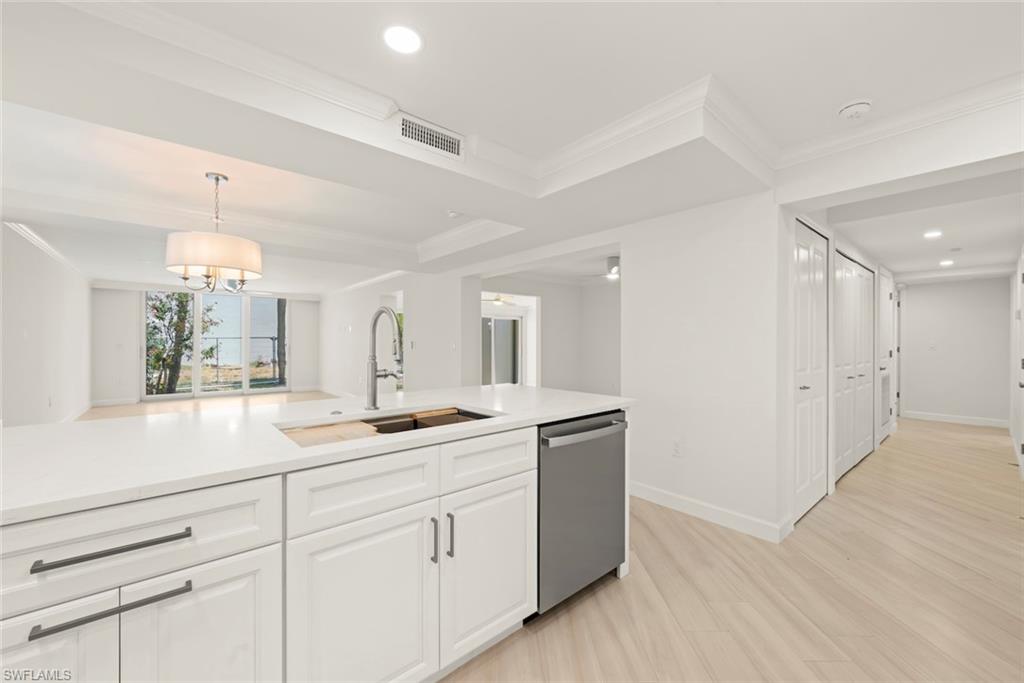 200 Periwinkle Way 111 Property Photo 10