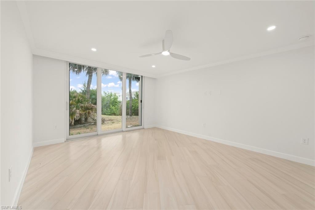 200 Periwinkle Way 111 Property Photo 24